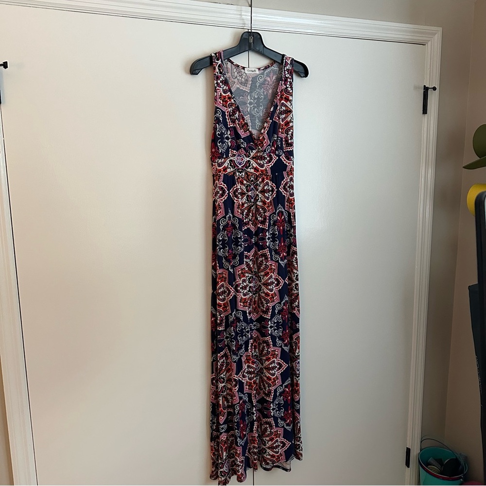❌SOLD❌Loveappella V-Neck Maxi Dress size M